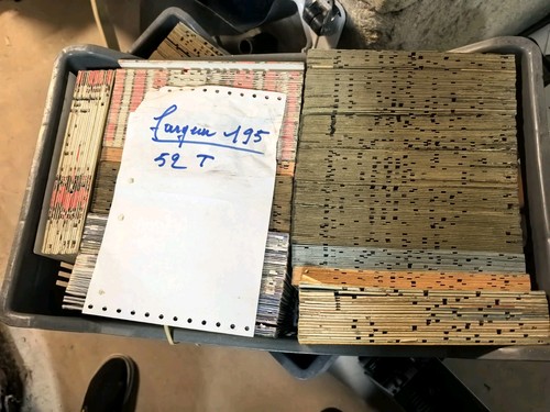 Lot cartons perforés - de,